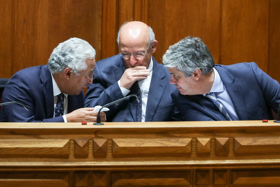 António Costa e Augusto Santos Silva têm 25 e 22 prendas, respetivamente. Mário Centeno conta duas