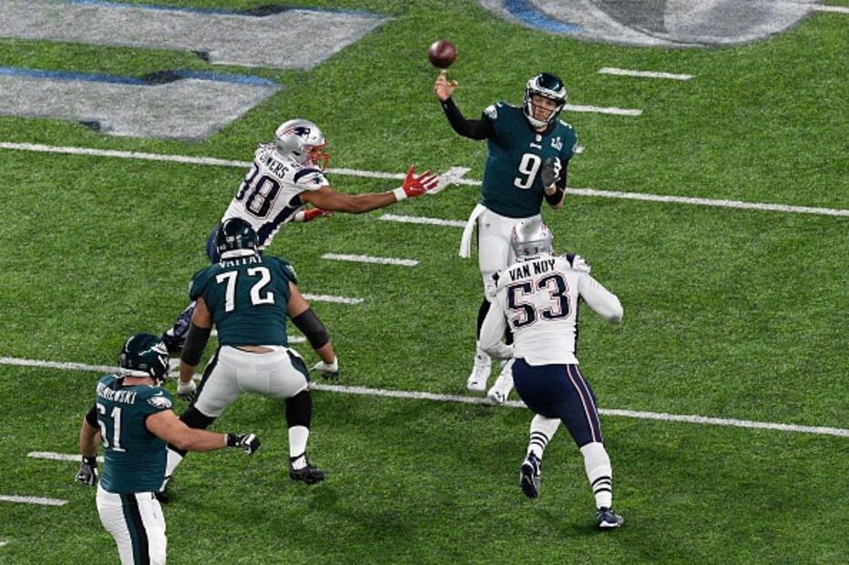 Philadelphia Eagles batem Patriots e vencem Super Bowl pela primeira vez