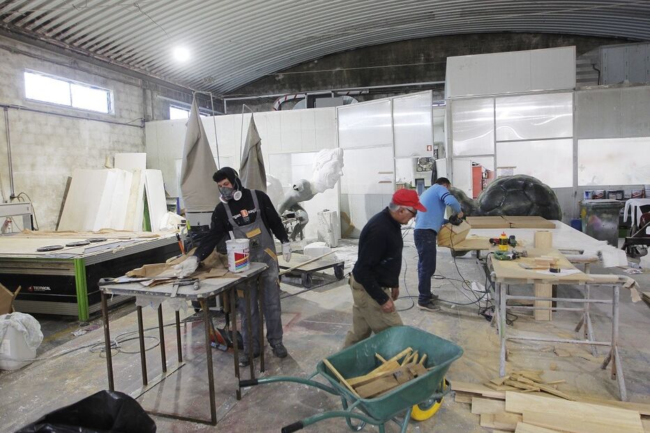 Carnaval, fantasias, Mares e Oceanos, milionário, Torres Vedras