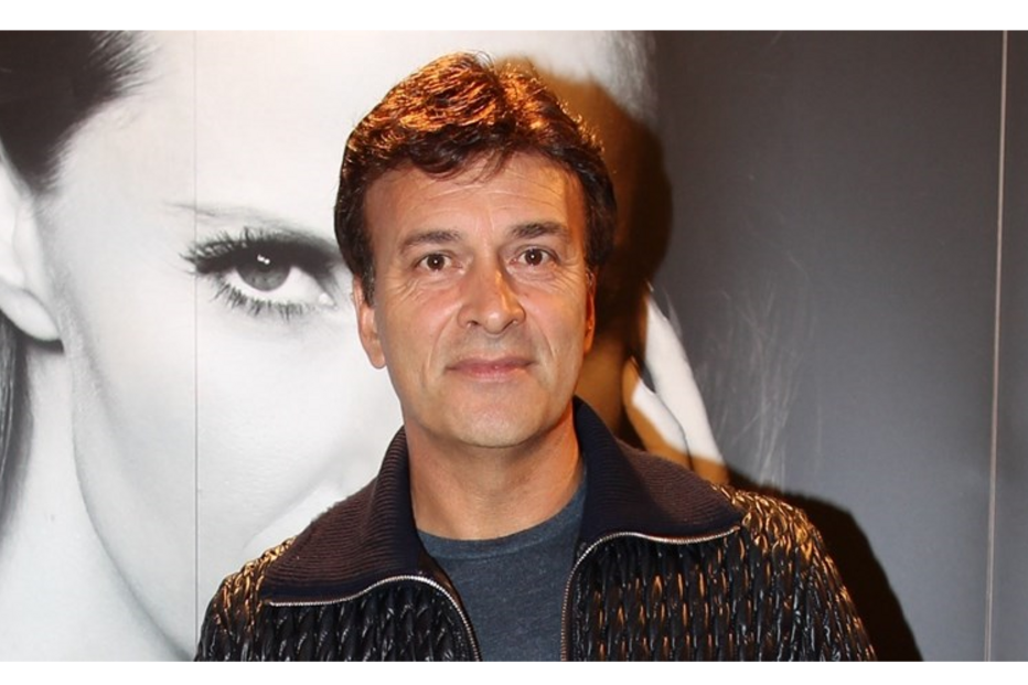 Tony Carreira, cantor, plágio, canções, música