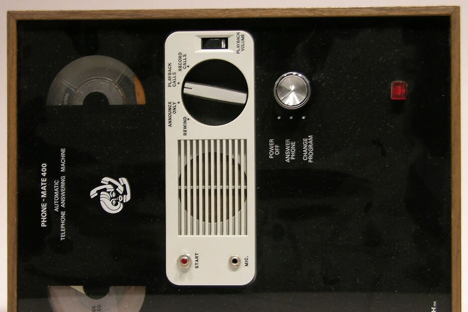 Máquina de atender chamadas (PhoneMate Model 400, 1971) - 1.487€