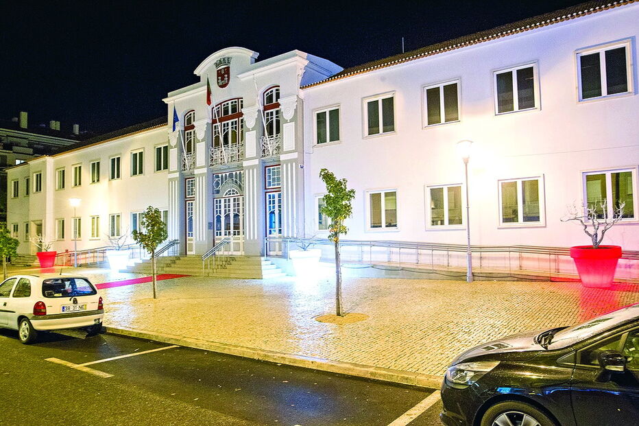 Torres Vedras, escolas, câmara, unanimidade, empréstimos, centros escolares