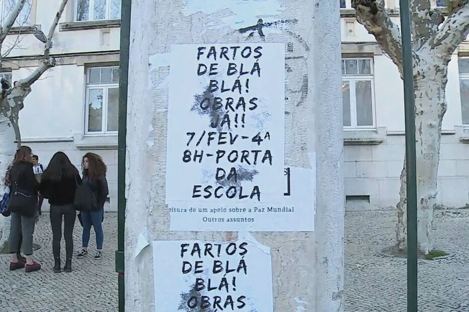 Alunos protestam no liceu Camões