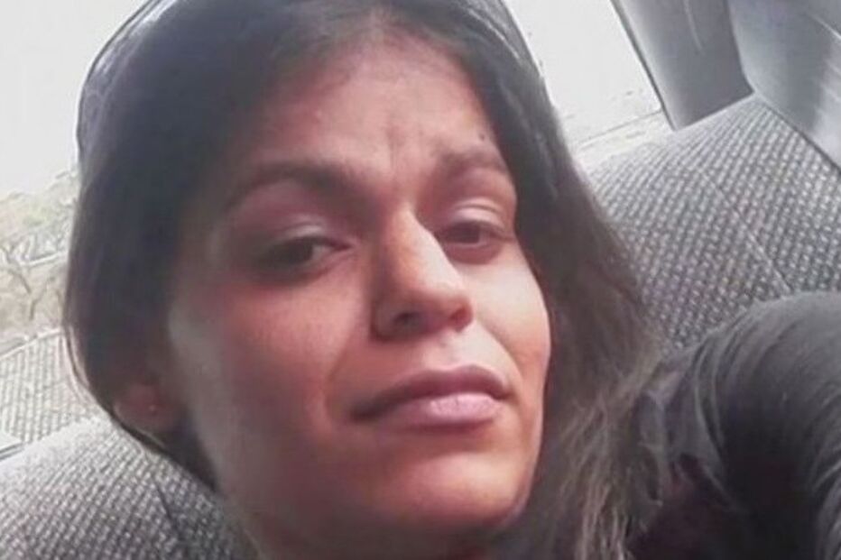 Cobra, Grávida, Sanita Martin