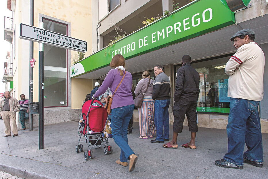portugueses, taxa, trabalho, portugal, emprego, desaproveitados