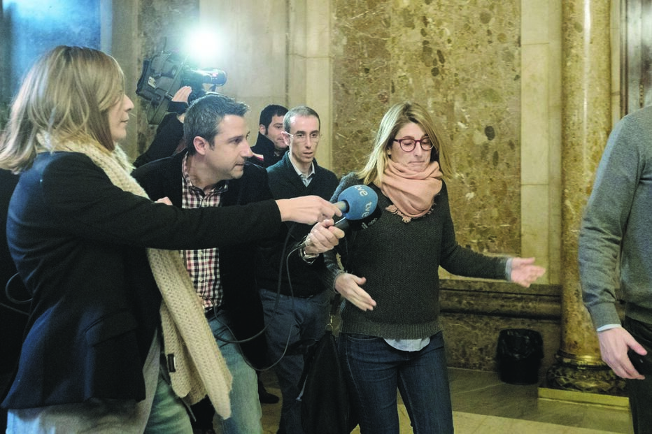 Elsa Artadi liderou campanha do Juntos Pela Catalunha e é considerada como o braço direito de Puigdemont   