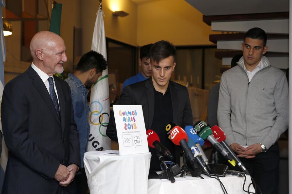 Embaixada da Argentina junta rivais em Lisboa