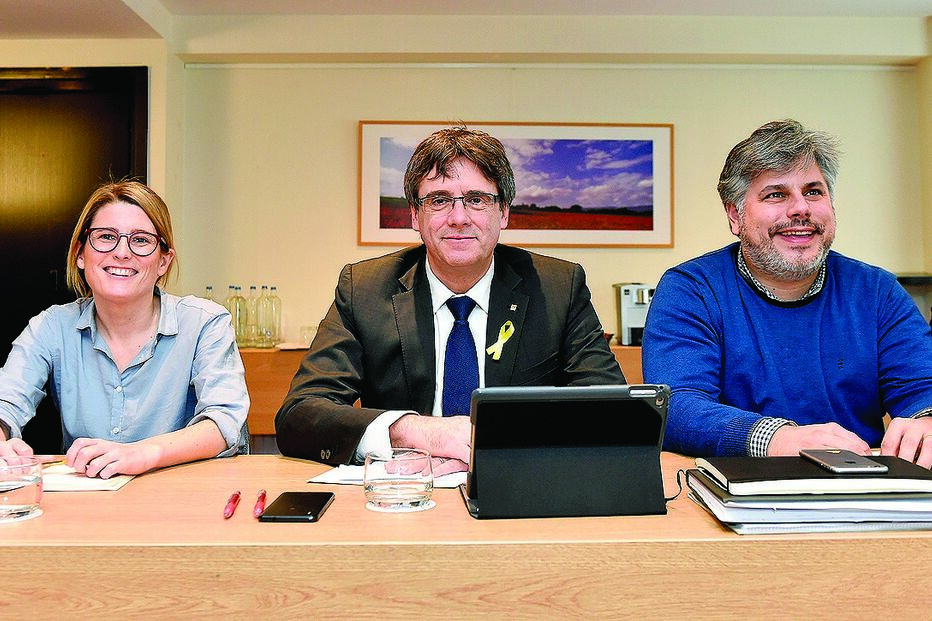 Artadi é conselheira de Puigdemont e é uma das alternativas mais referidas para chefiar o governo catalão    