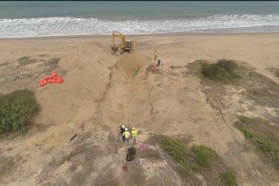 Início da colocação do cabo submarino entre Angola e Brasil, em 2017