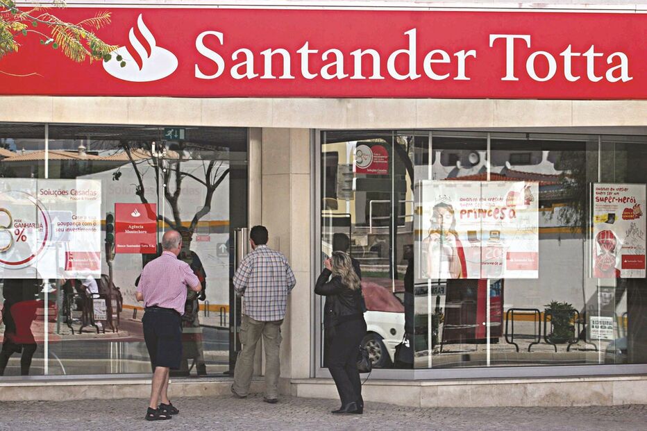 estrangeiros, banca, seguros, espanha, portugal