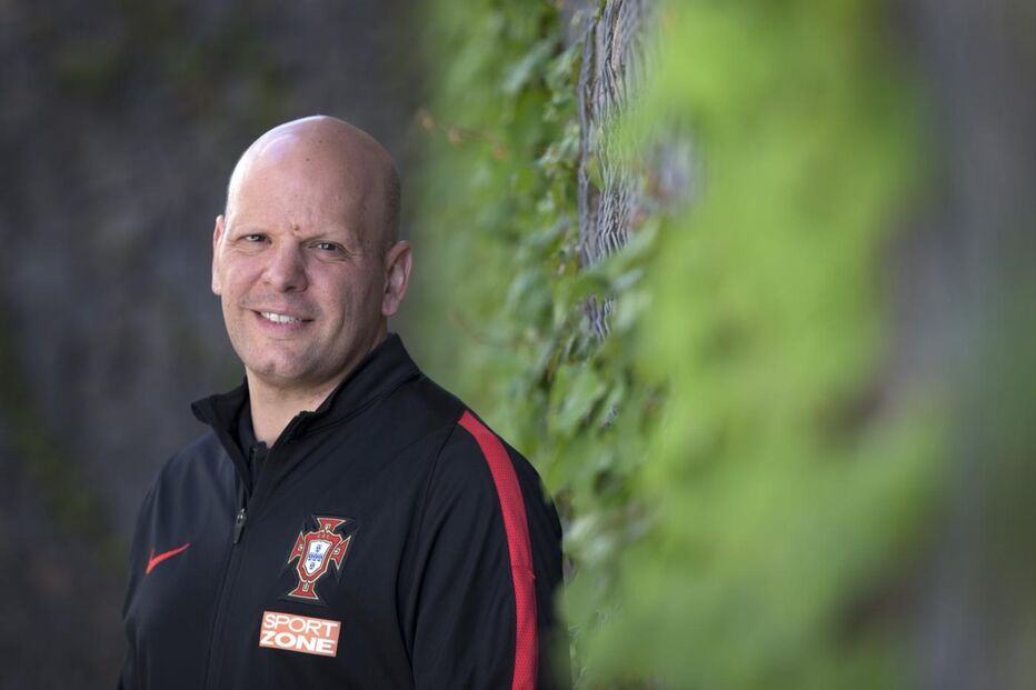 Jorge Braz é o selecionador português que levou a equipa à final. Tem 45 e dupla nacionalidade: é português e canadiano