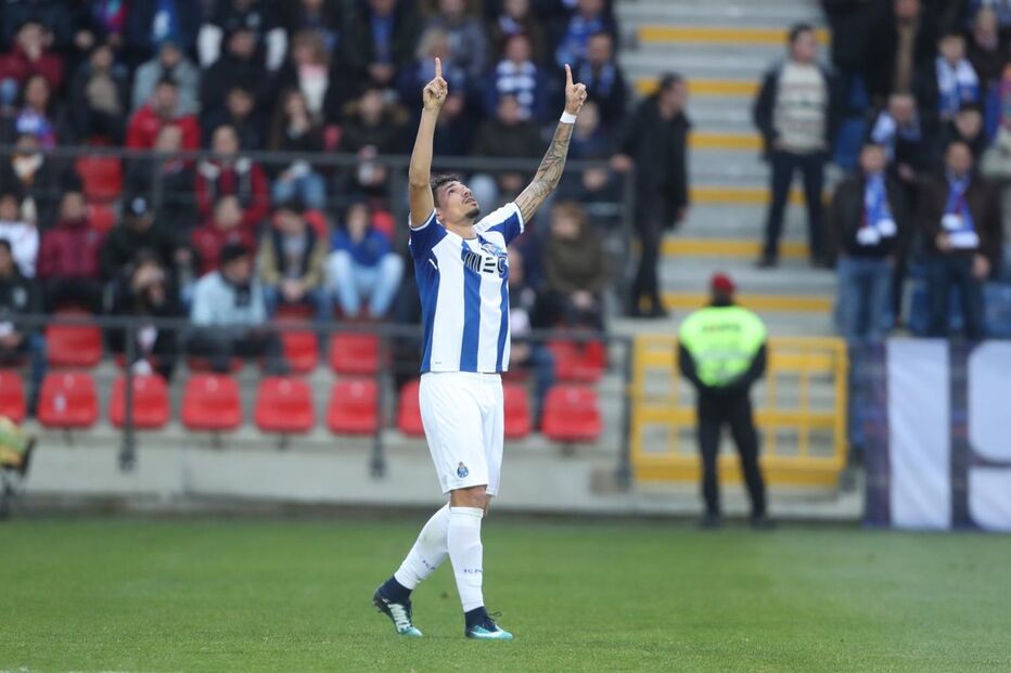 Desportivo de Chaves recebe FC Porto em jogo da I Liga