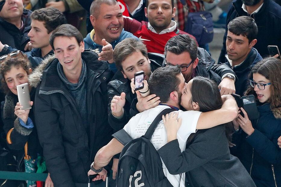 Chegada dos campeões europeus de futsal ao aeroporto de Lisboa