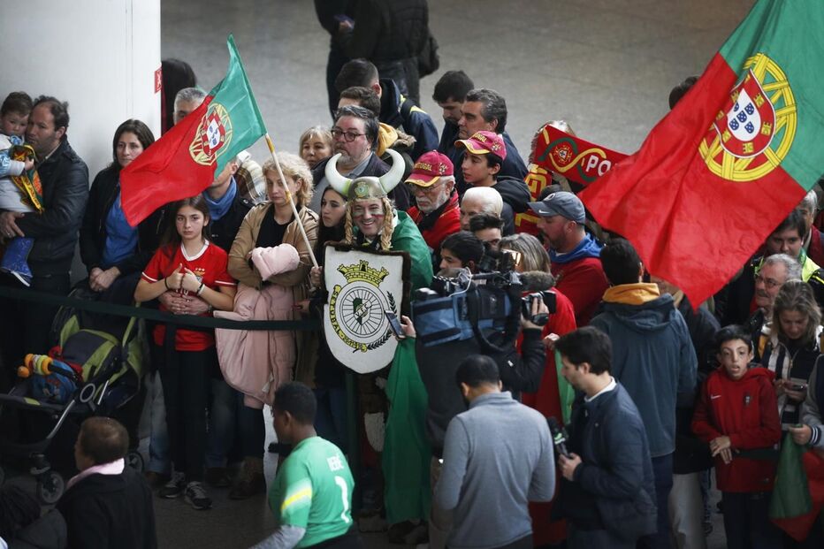 Chegada dos campeões europeus de futsal ao aeroporto de Lisboa