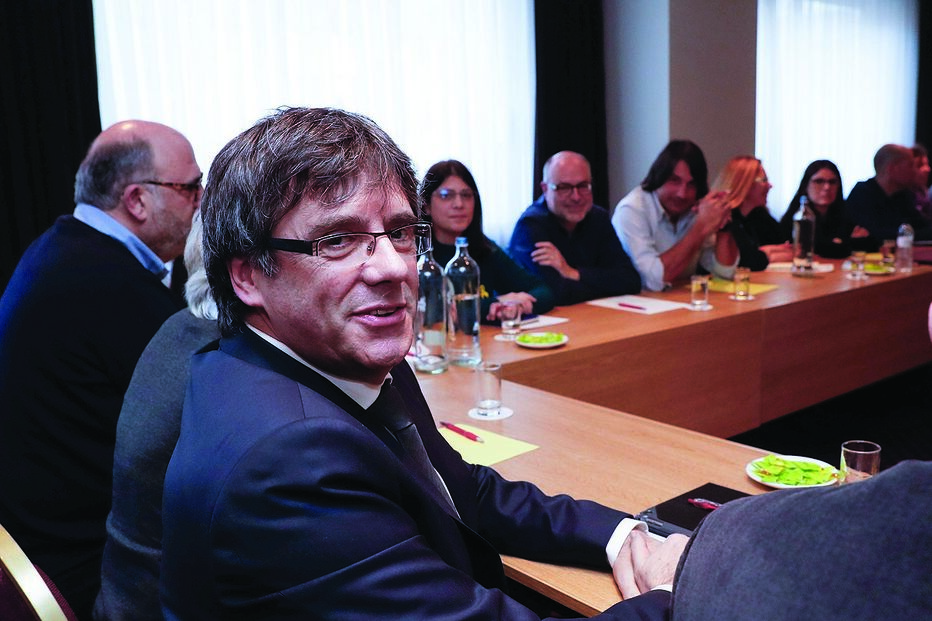 catalunha, espanha, investidura, separatistas, Puigdemont