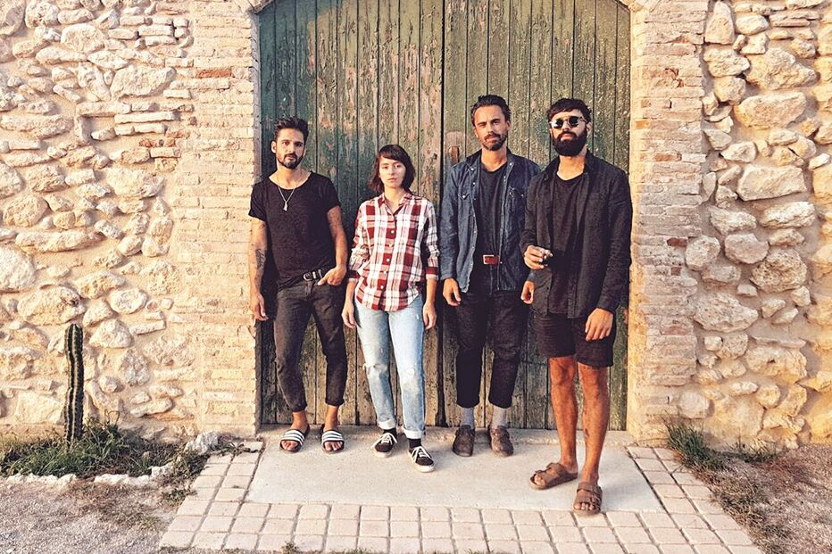 Linda Martini são formados por Hélio Morais, Cláudia Guerreiro, André Henriques e Pedro Geraldes     