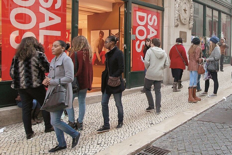 Salários já não têm cortes mas o nível de rendimento é inferior ao de 2008 