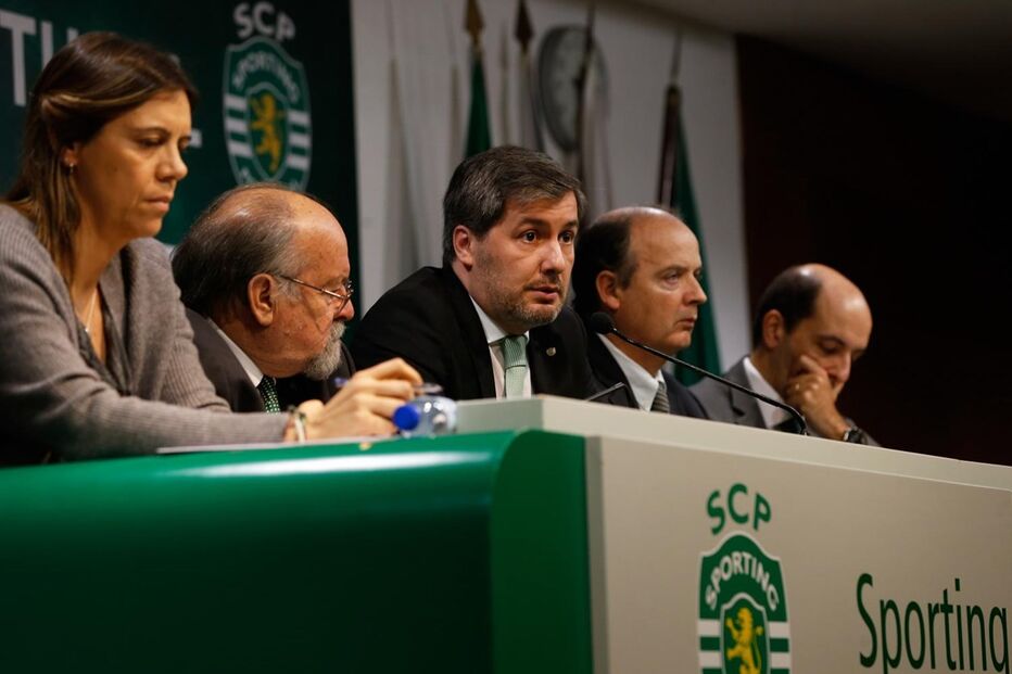 Bruno de Carvalho e os corpos sociais do clube deram explicações em Alvalade  