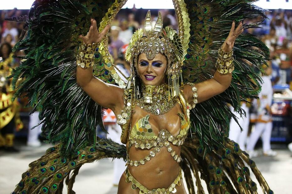 Salgueiro ganha estandarte de ouro como melhor escola de samba do Rio de Janeiro