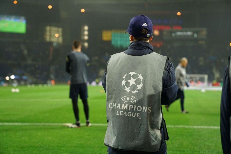 FC Porto partilhou imagens dos jogadores a treinar no relvado antes do jogo