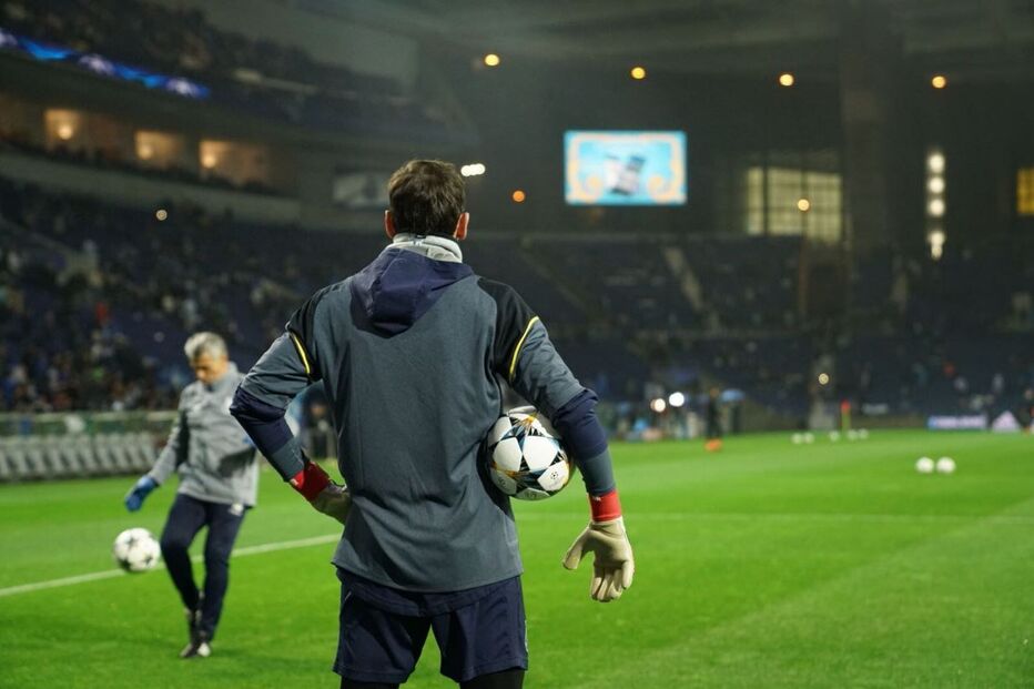 FC Porto partilhou imagens dos jogadores a treinar no relvado antes do jogo