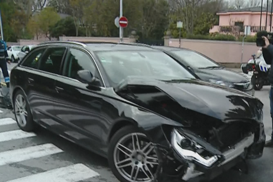 Acidente com carrinha de transporte escolar fere seis crianças no Portoi