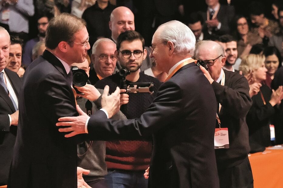 Passos Coelho, PSD, política, Rui Rio, parlamento, deputados