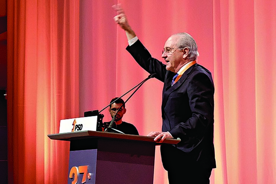 Passos Coelho, PSD, política, Rui Rio, parlamento, deputados