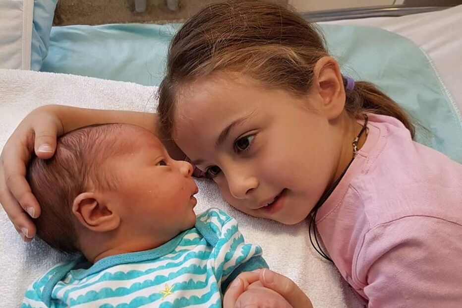 Kianni Arroyo, irma, familia