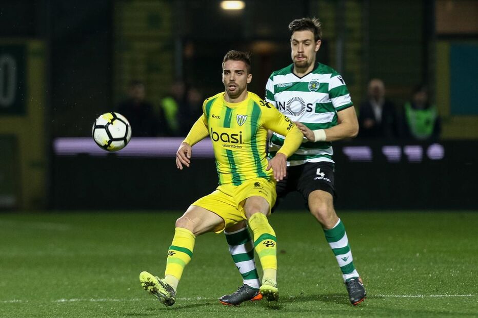 Tondela e Sporting jogaram esta segunda-feira no Estádio João Cardoso	