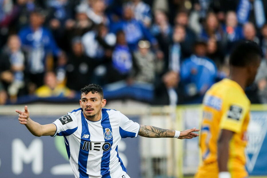 FC Porto recomeça jogo no Estoril