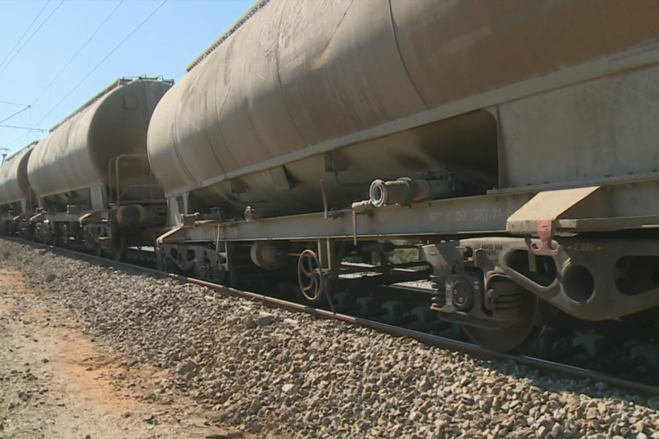 Descarrilamento de comboio de mercadorias interrompe Linha do Norte