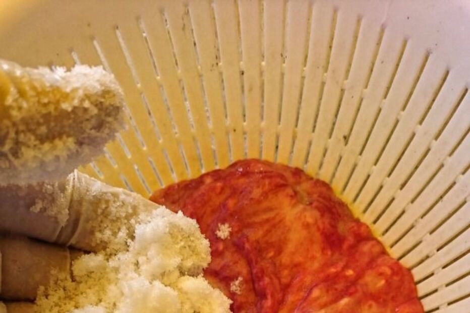 Homem usou tamboril para se masturbar