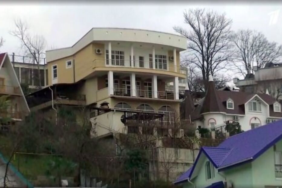 Milionários fingiram ter sido assassinados para provar que o filho os queria matar