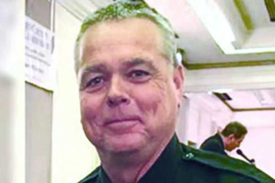 Scot Peterson não entrou na escola para enfrentar o atirador  