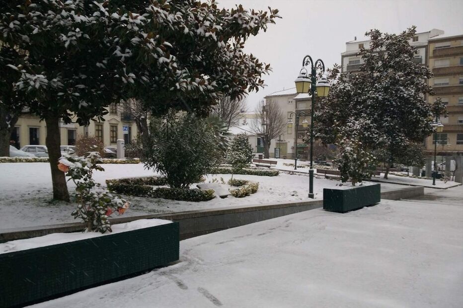 Neve cobre de branco Trás-os-Montes	