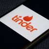 <![CDATA[ Mulher amarrada e amordaçada em engate no Tinder  ]]>