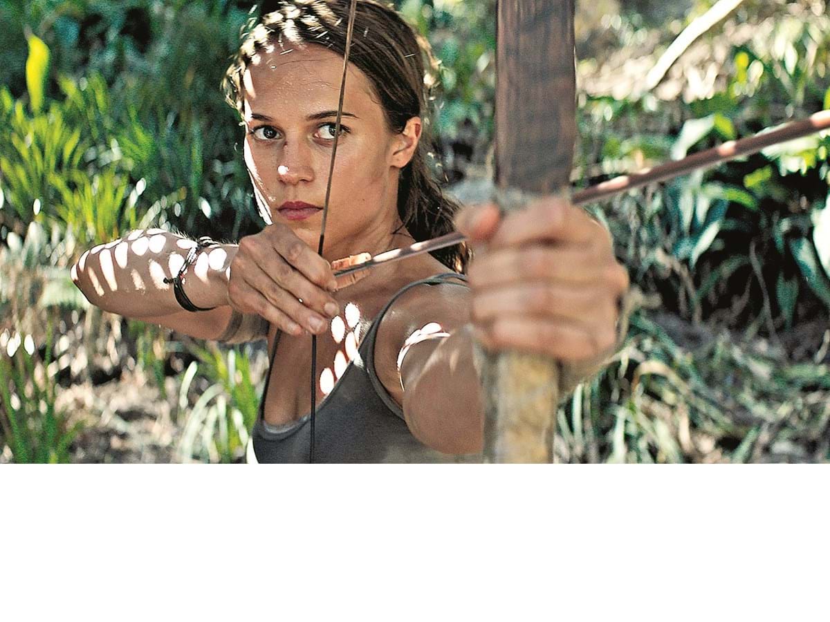 Lara Croft com menos curvas não desilude - Cultura foto