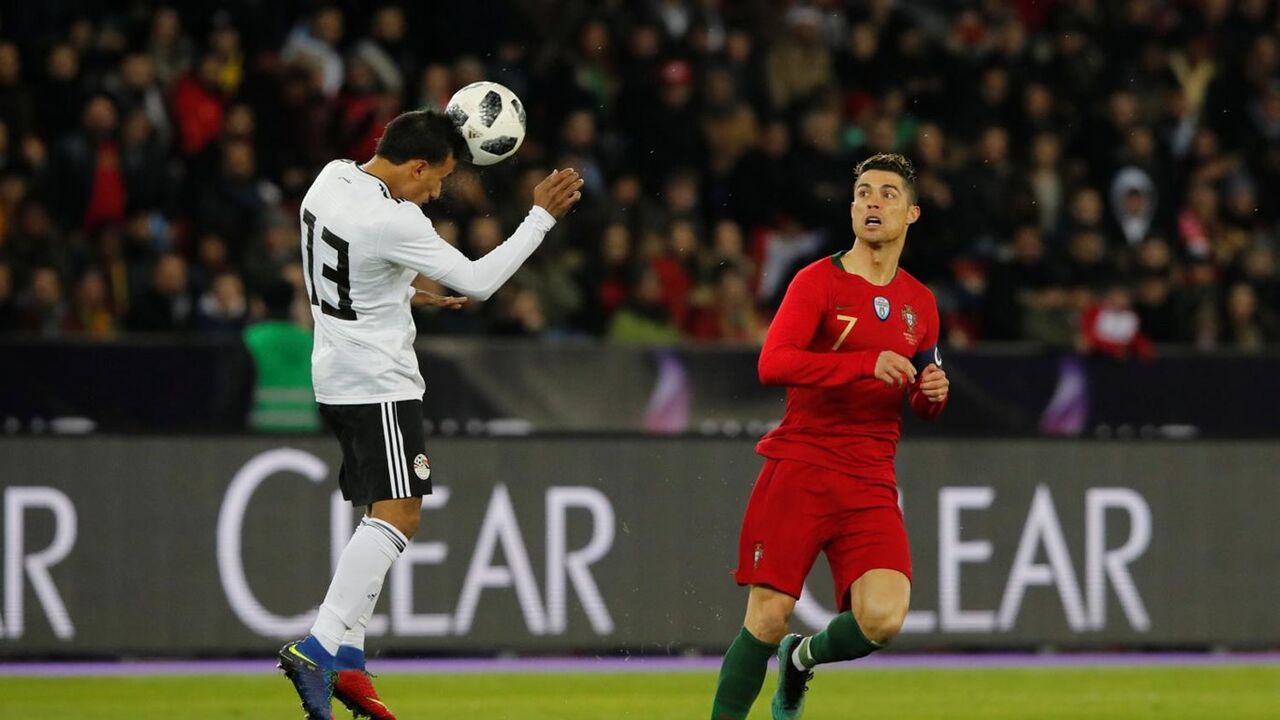 Bis de Ronaldo garante Portugal nos oitavos-de-final, UEFA EURO