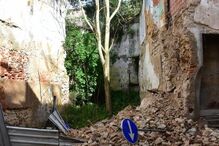 Derrocada de um prédio em Santarém	