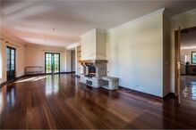 Luciana Abreu colocou casa em Alcabideche à venda por 635 mil euros