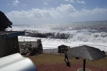 Bar do Garajau foi destruído pelas ondas