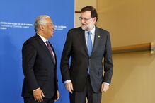 Lançamento de concurso no setor ferroviário junta hoje primeiro-ministro português e presidente do governo espanhol   
