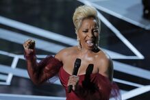 Mary J. Blige canta a canção-tema de 