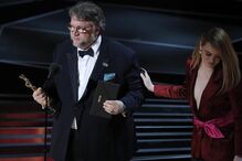 Guillermo del Toro vence 