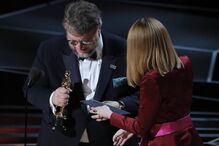 Guillermo del Toro vence 