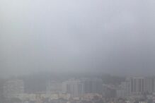 Tripulantes de navio encalhado no Tejo foram retirados de helicóptero