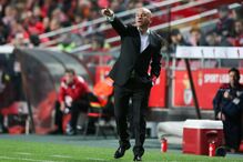 Benfica e Desportivo das Aves jogaram este sábado no Estádio da Luz