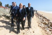 Presidente visitou a Praia de Faro, fortemente afetada pelo mau tempo nos últimos dias