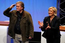 Steve Bannon com Marine Le Pen